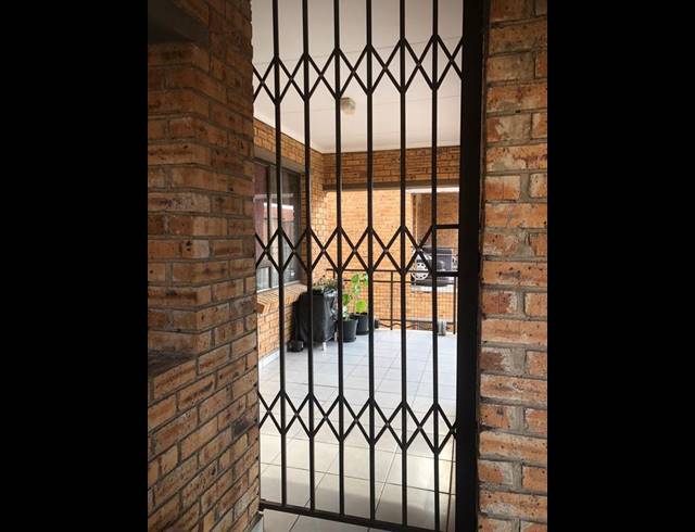 1 BEDROOM APARTMENT FOR SALE IN KLIPPOORTJE